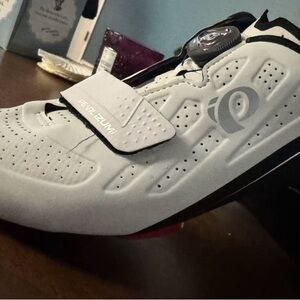 Pearl Izumi Cycle Shoe